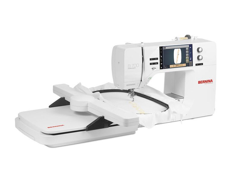 Вышивальная машина BERNINA 700